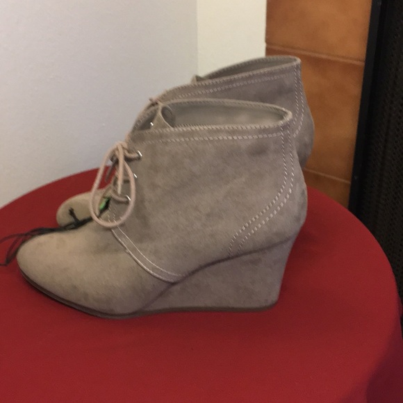Arizona Jean Company Shoes - Arizona memory foam wedge booties